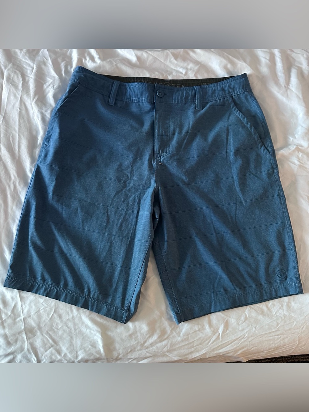 Hangten Men's Blue Performance Athletic Shorts Size 34